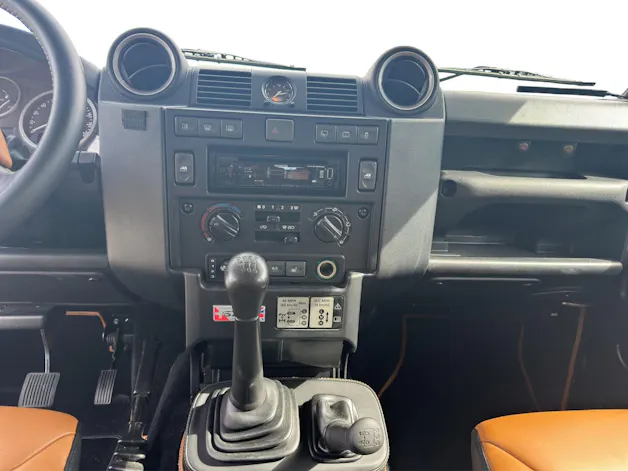 Land Rover Defender 110 2.2 TD4 SW