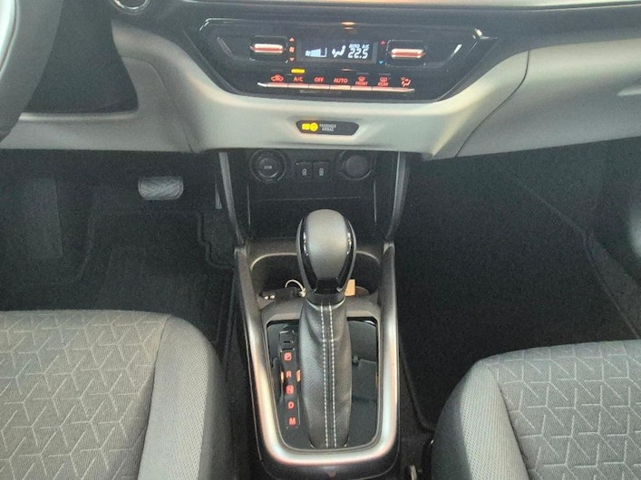 Vehicle image SUZUKI SWIFT