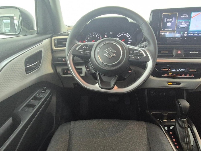 Vehicle image SUZUKI SWIFT