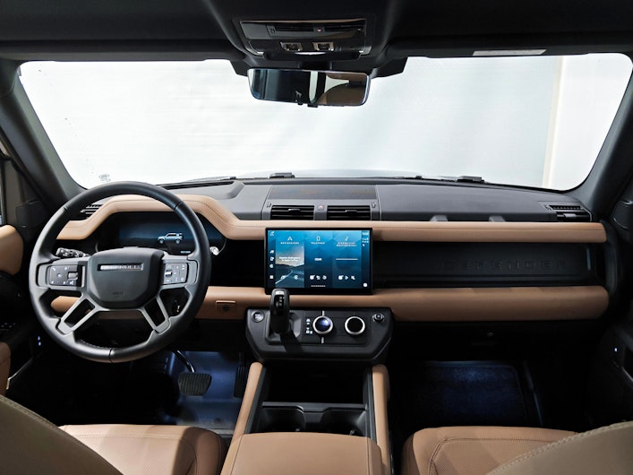 Vehicle image LAND ROVER DEFENDER