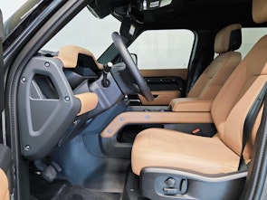 Vehicle image LAND ROVER Defender 110 3.0 D I6 300 X-Dynamic HSE - Extra Trade-In Prämie CHF 10'000.-