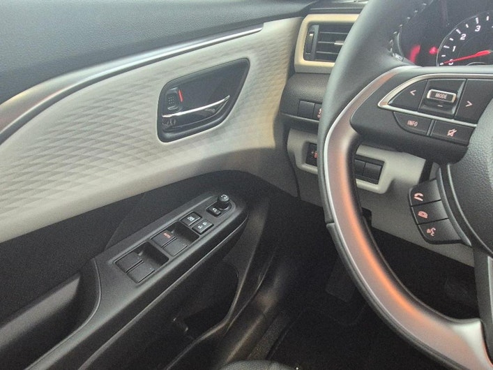 Vehicle image SUZUKI SWIFT