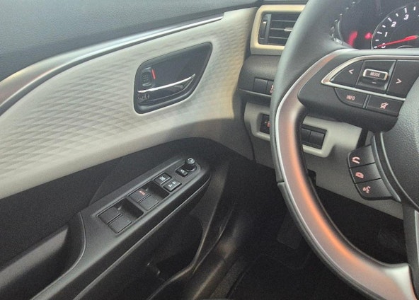 Vehicle image 10 Vehicle image 10