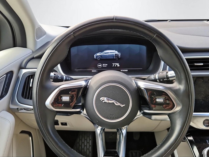 Vehicle image JAGUAR I-PACE