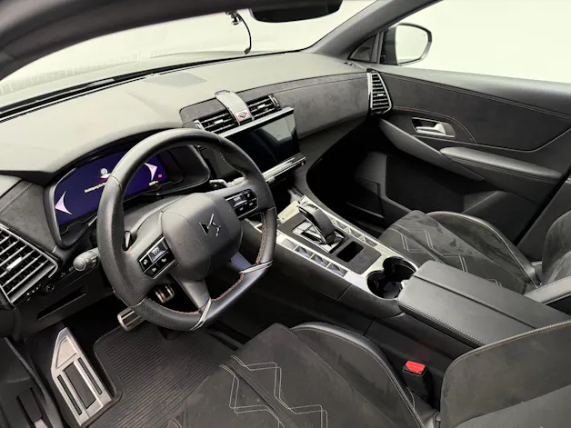 DS Automobiles 7 1.6 E-Tense Ligne Noire 4x4