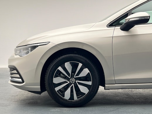 VW Golf VIII 1.5 TSI Style 2