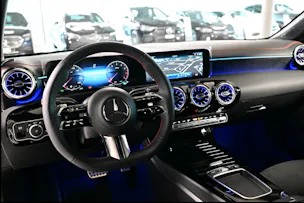 Mercedes-Benz CLA 250 AMG Line 4matic