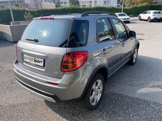 Vehicle image 6 Vehicle image 6