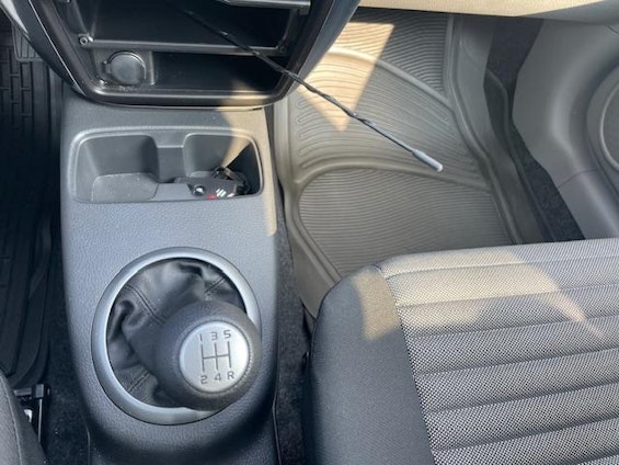 Vehicle image 15 Vehicle image 15