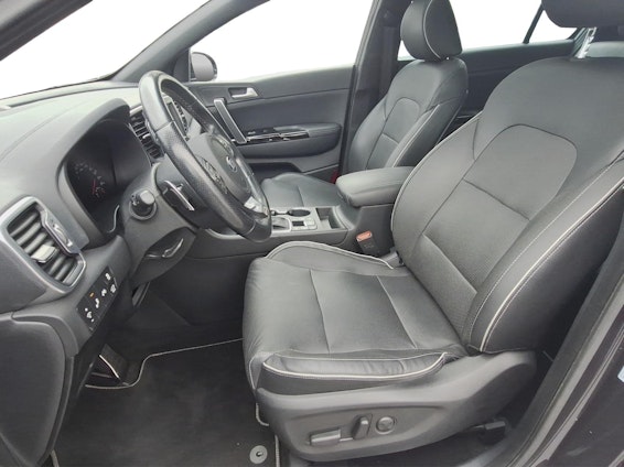 Vehicle image 4 Vehicle image 4