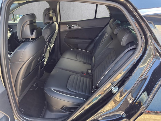 Vehicle image 13 Vehicle image 13