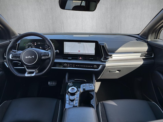 Vehicle image 8 Vehicle image 8