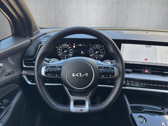 Vehicle image 9 Vehicle image 9