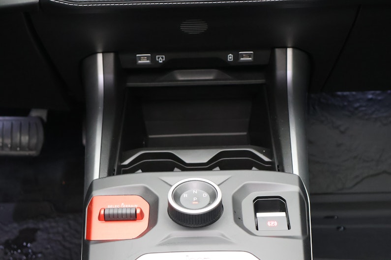 Vehicle image JEEP COMPASS