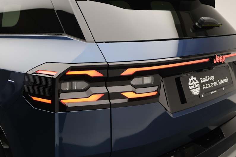 Vehicle image JEEP COMPASS