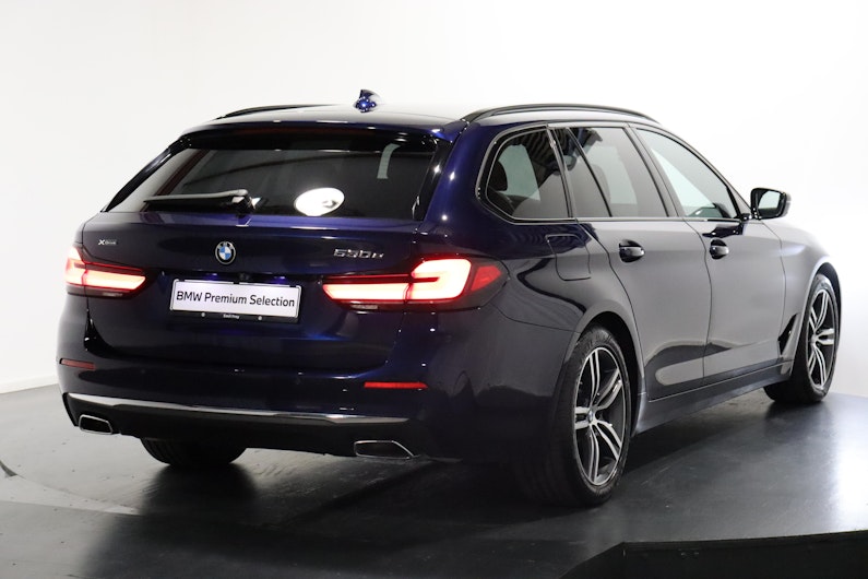 Vehicle image BMW 5 SERIES