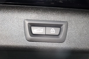 Vehicle image BMW 530e xDrive Touring