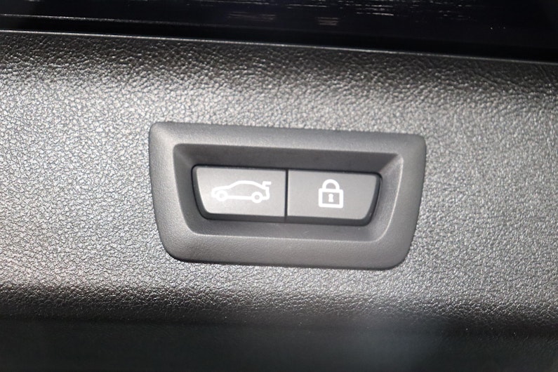 Vehicle image BMW 5 SERIES