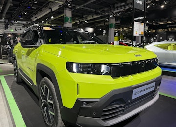 Vehicle image JEEP Compass First Edition Vehicle image JEEP Compass First Edition