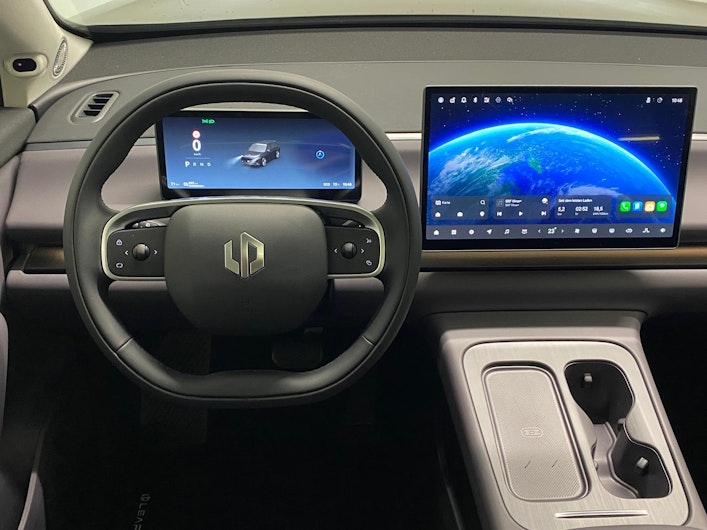 Vehicle image LEAPMOTOR C10