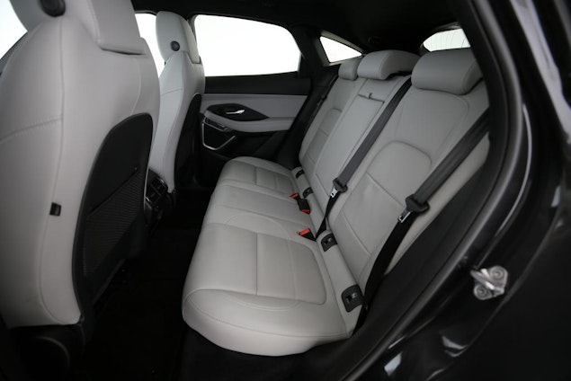 Vehicle image 12 Vehicle image 12