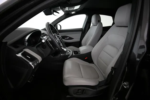 Jaguar E-Pace 2.0 I4 200 R-Dynamic SE AWD