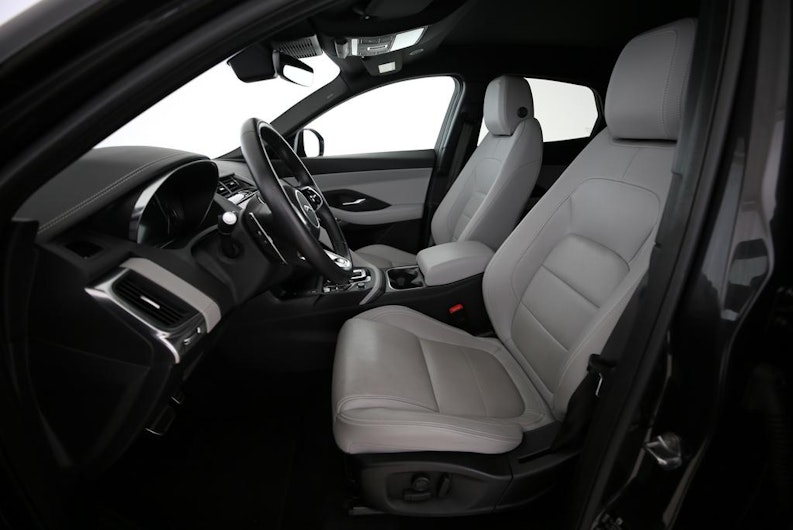 Vehicle image JAGUAR E-PACE