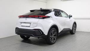 Vehicle image TOYOTA C-HR 2.0 PHEV Style