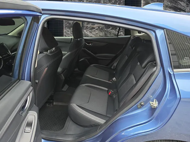 Subaru Impreza 2.0i Swiss Plus