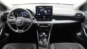 Vehicle image TOYOTA Yaris 1.5 VVT-i HSD Trend