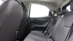 Vehicle image TOYOTA Yaris 1.5 VVT-i HSD Comfort