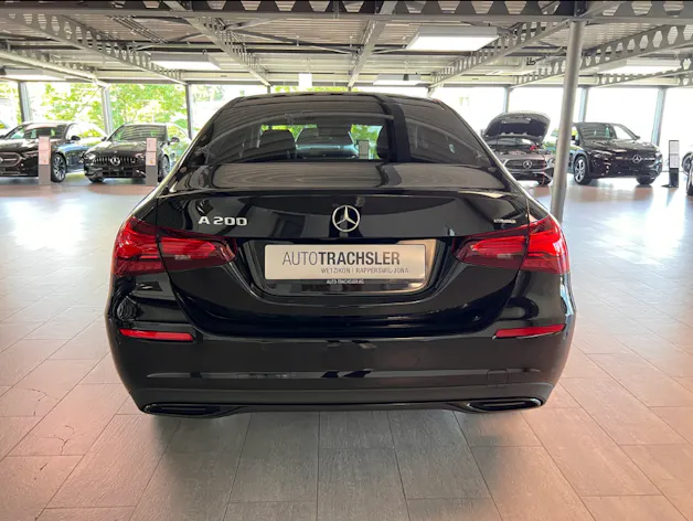 Mercedes-Benz A 200 Progressive Limousine