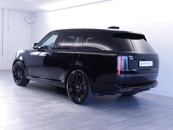 Vehicle image LAND ROVER RANGE ROVER