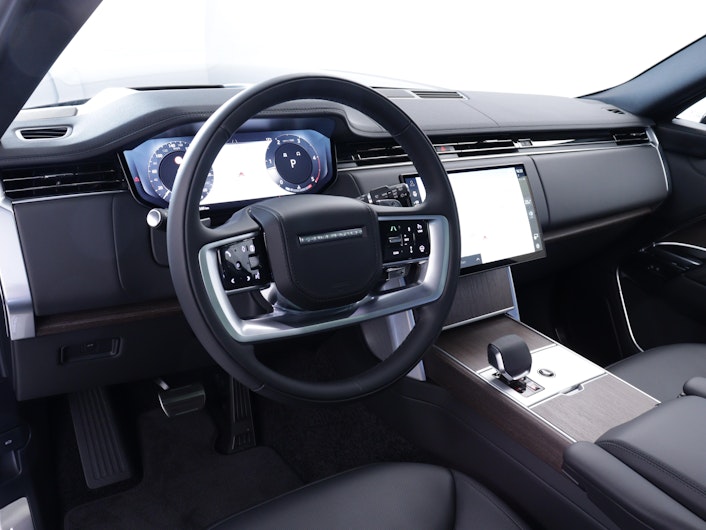 Vehicle image LAND ROVER RANGE ROVER