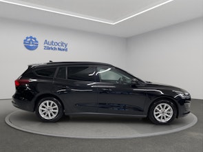 Vehicle image FORD Focus Station Wagon 1.0i EcoB Hybrid 125 Cool & Connect