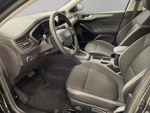 Vehicle image FORD Focus Station Wagon 1.0i EcoB Hybrid 125 Cool & Connect