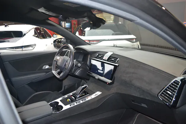 DS Automobiles 7 1.6 E-Tense Ligne Noire