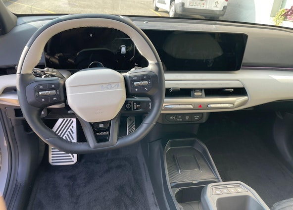 Vehicle image 9 Vehicle image 9