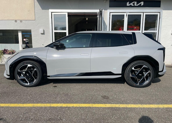 Vehicle image 6 Vehicle image 6