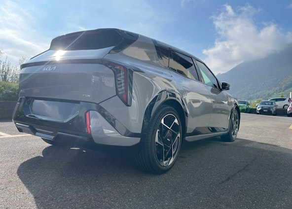 Vehicle image 2 Vehicle image 2