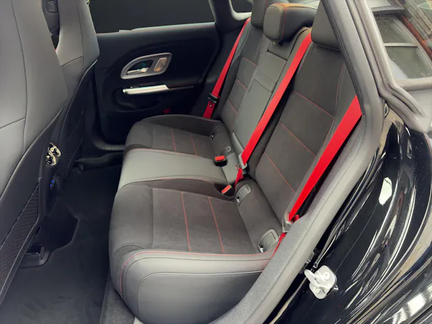 Mercedes-Benz CLA 350 AMG Line 4matic