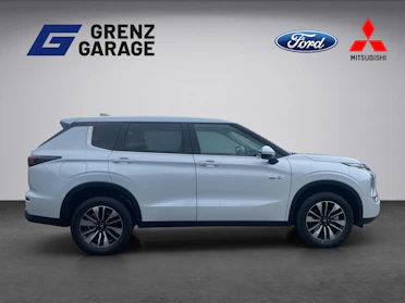 MITSUBISHI OUTLANDER 7