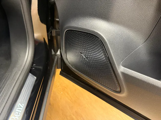 Mercedes-Benz GLA 250 e EQ Star - AMG / DISTRONIC / 360 Grad Kamera