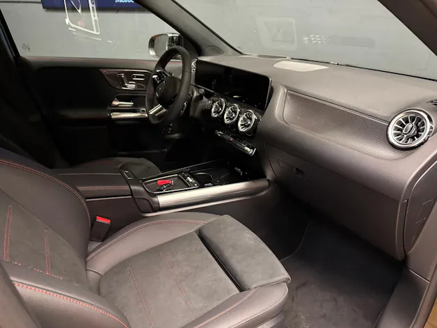 Mercedes-Benz GLA 250 e EQ Star - AMG / DISTRONIC / 360 Grad Kamera
