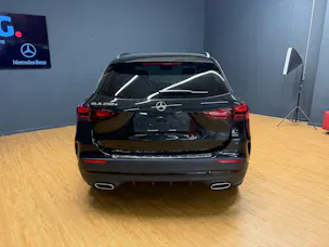 Mercedes-Benz GLA 250 e EQ Star - AMG / DISTRONIC / 360 Grad Kamera