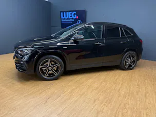 Mercedes-Benz GLA 250 e EQ Star - AMG / DISTRONIC / 360 Grad Kamera