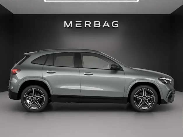 Mercedes-Benz GLA 200 7G-DCT
