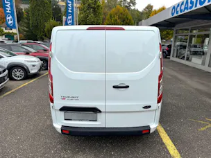 Ford Transit Cust 300 L2 Tre AT