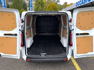 Ford Transit Cust 300 L2 Tre AT