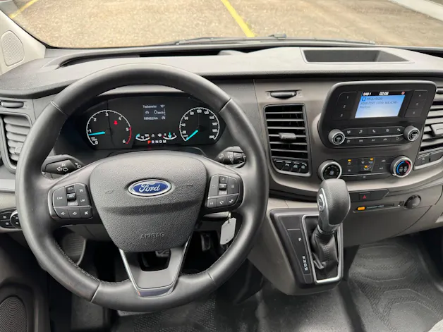 Ford Transit Cust 300 L2 Tre AT